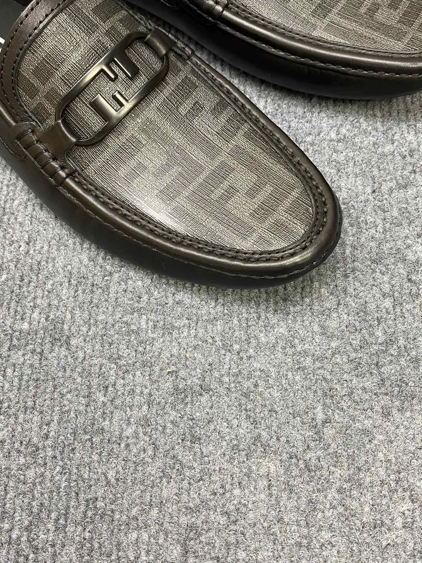 Men's Men's Shoes Men's Men's Shoes 💰700FENDI Fendi Men's Shoes are breathable and comfortable. Original development. Counters copy one to one. Imported cowhide. Niuri. 38 to 44. (can be ordered at 45.46. No returns or exchanges)